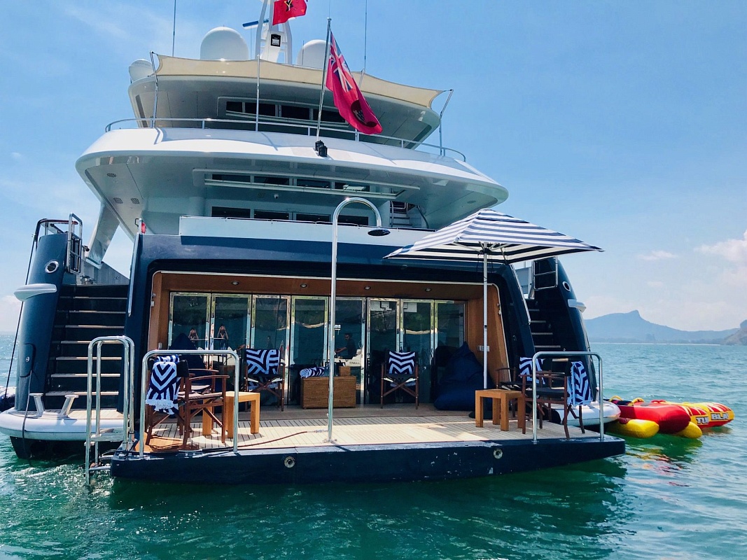 Аренда моторной яхты 	Heesen 129 Lady Azul на Пхукете